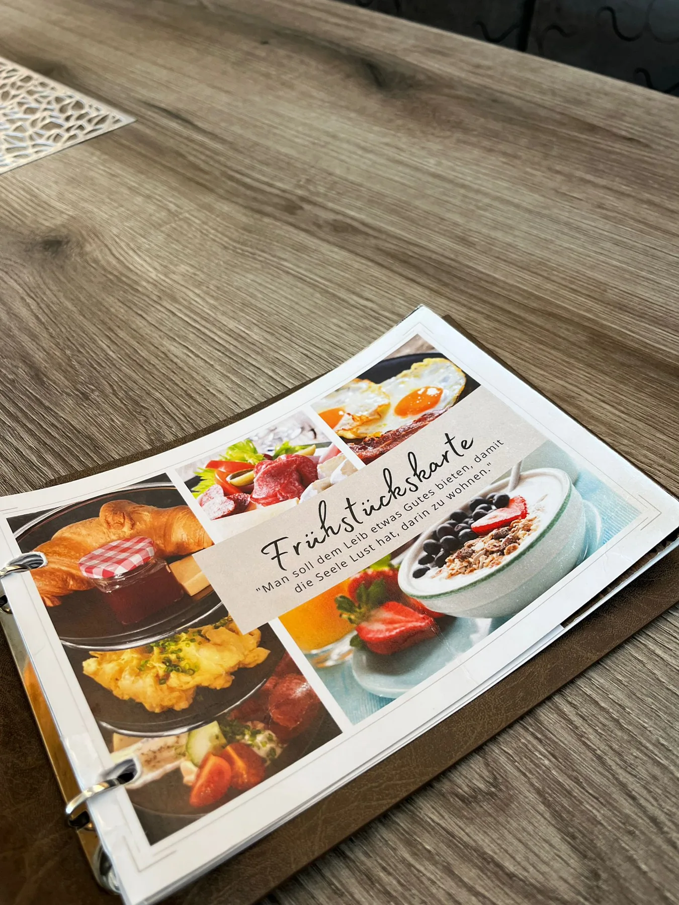 Frühstückskarte